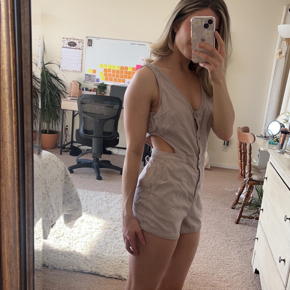 Romper - Picture 4 of 5